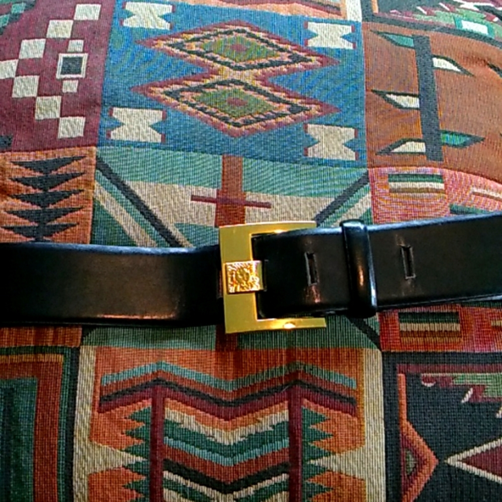 ⚜️ ANNE KLEIN SIGNATURE  BLACK WIDE FAUX LEATHER  BELT GOLD LION CONTOUR lion 🦁